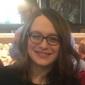 Meet your Posher, Jillian